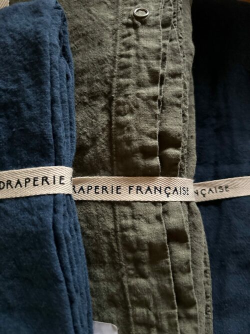 parure de lit en lin bleu et kaki La Draperie Française