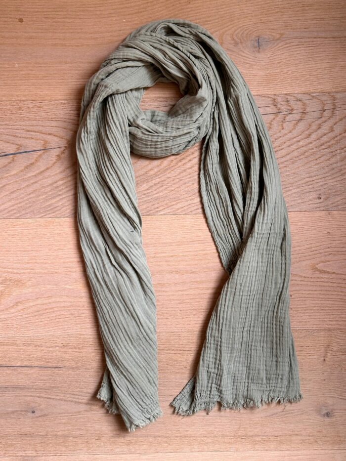 chèche double gaze de coton vert eucalyptus La Draperie Française