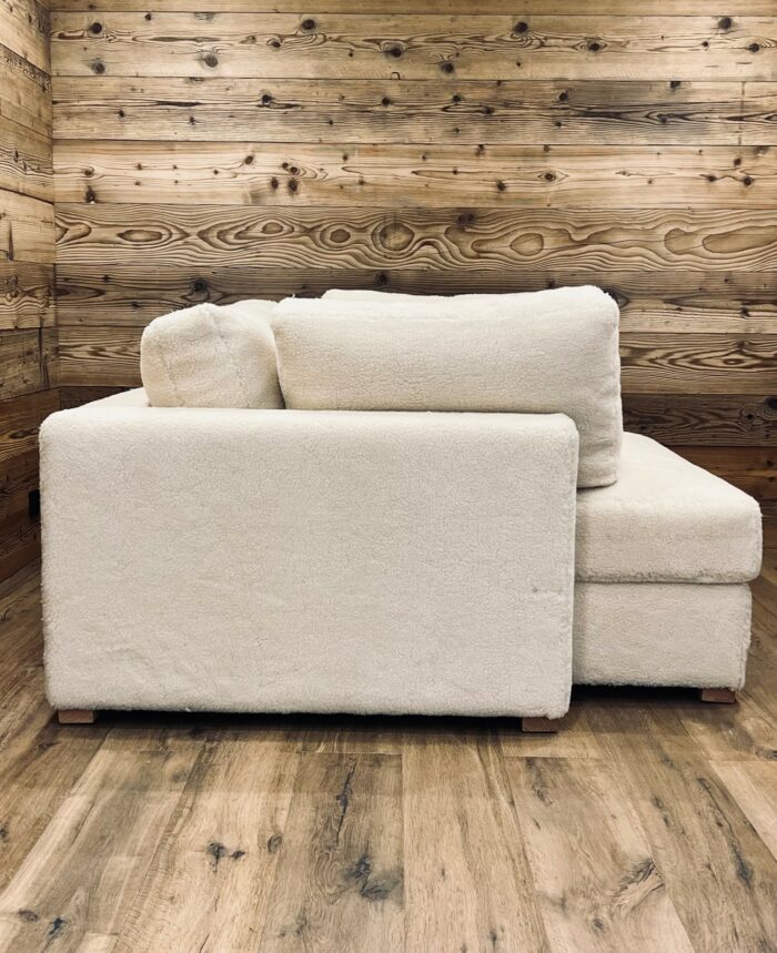 fauteuil et canapé peau de mouton cocooning La Draperie Française