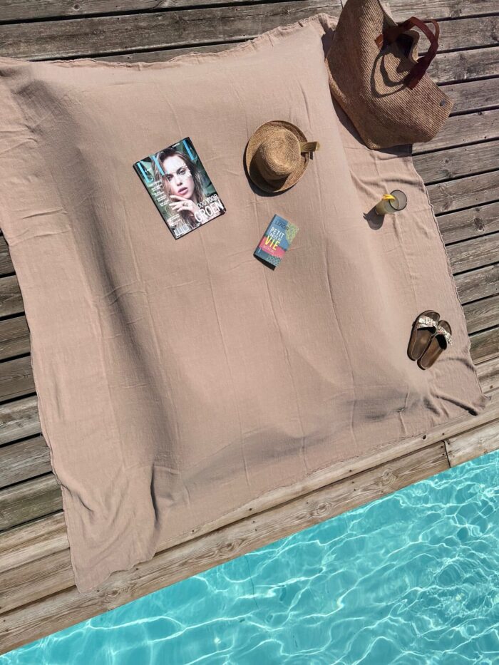 coussin en lin bohème chic beige sable La Draperie Française