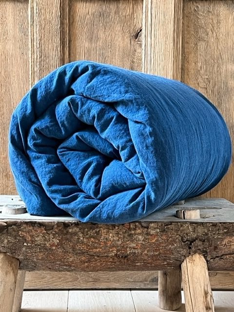 édredon en lin lavé bleu La Draperie Française