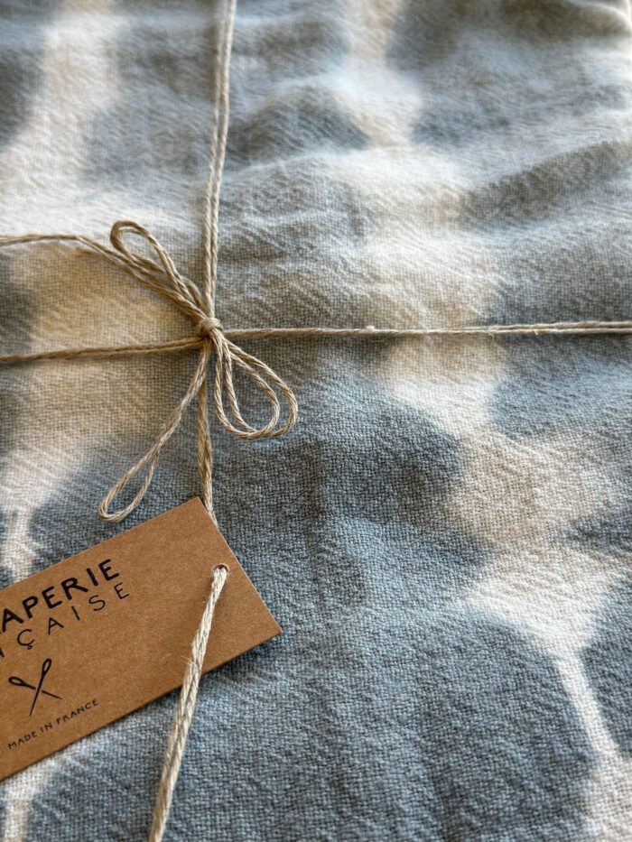 édredon en lin bohème chic bleu La Draperie Française