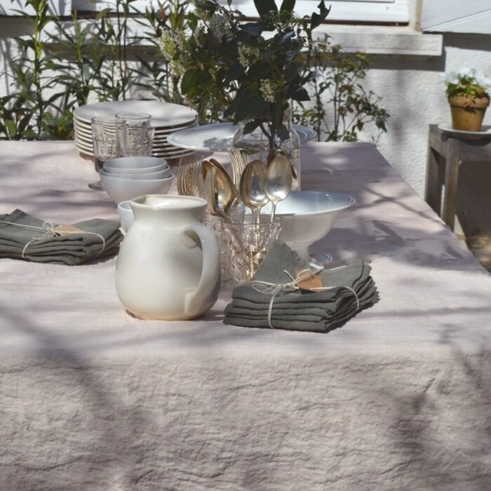 serviette de table en lin lavé rose style campagne chic La Draperie Française