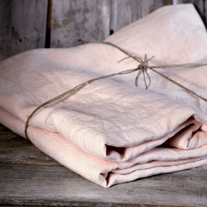 taie d'oreiller en lin rose déco bohème chic La Draperie Française