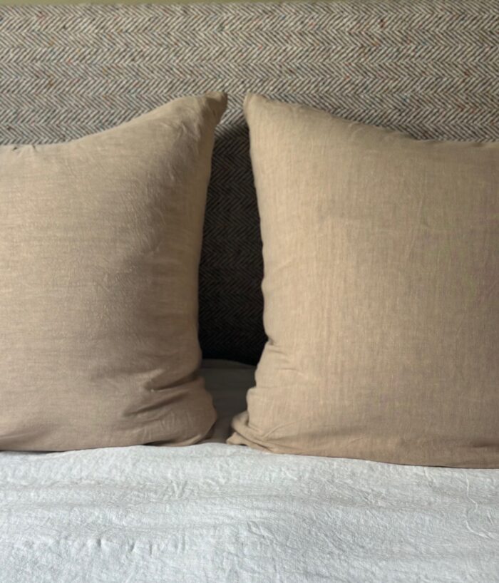 taie lin lavé beige sable , la draperie Française
