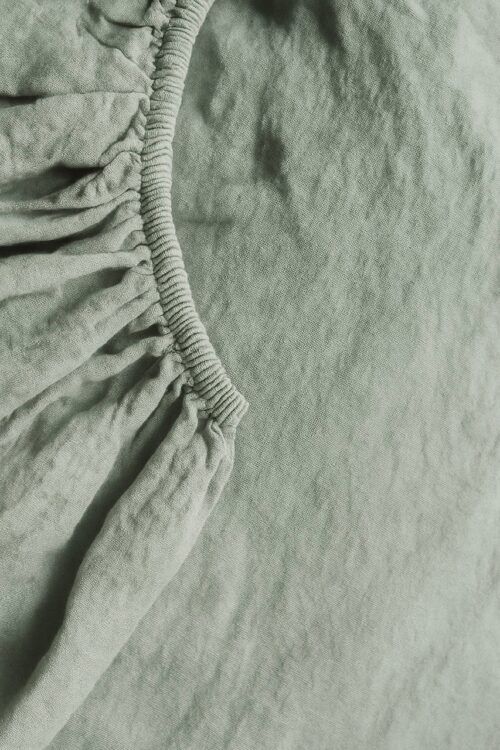 drap housse lin lavé - bleu céladon - la draperie Française